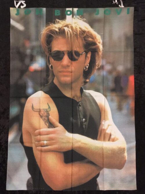 BON JOVI Flagga (glasses) gammal poster flagga SAMLAROBJEKT från 1995 nyskick
