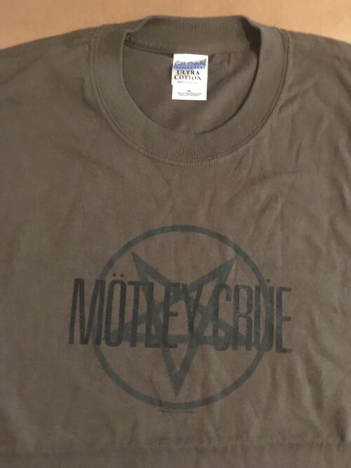 MÖTLEY CRÜE - SHOUT AT. XL T-shirt Officiell Motley Crue Samlarobjekt från 2004 - Bild 2