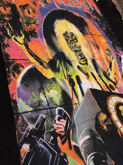 IRON MAIDEN - OUT OF THE SILENT. Posterflagga Big size 145x93cm Samlarobjekt - Bild 4