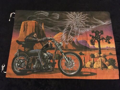 Harley - Chopper in Desert Indian Country Poster flagga Samlarobj. från 80-talet